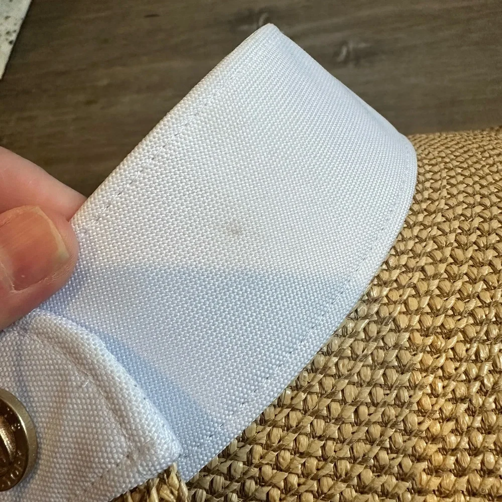 Eric Javits Squishee Halo Sun Visor- peanut/white - Picture 9 of 16